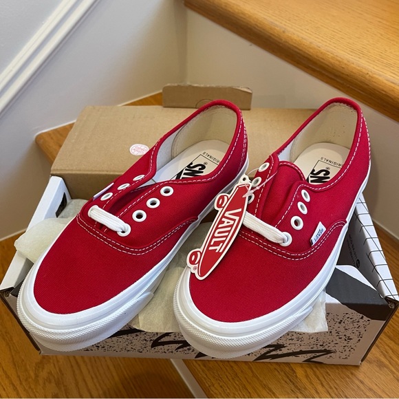 NWT Vans Vault OG Authentic LX in red / true white - Picture 13 of 16